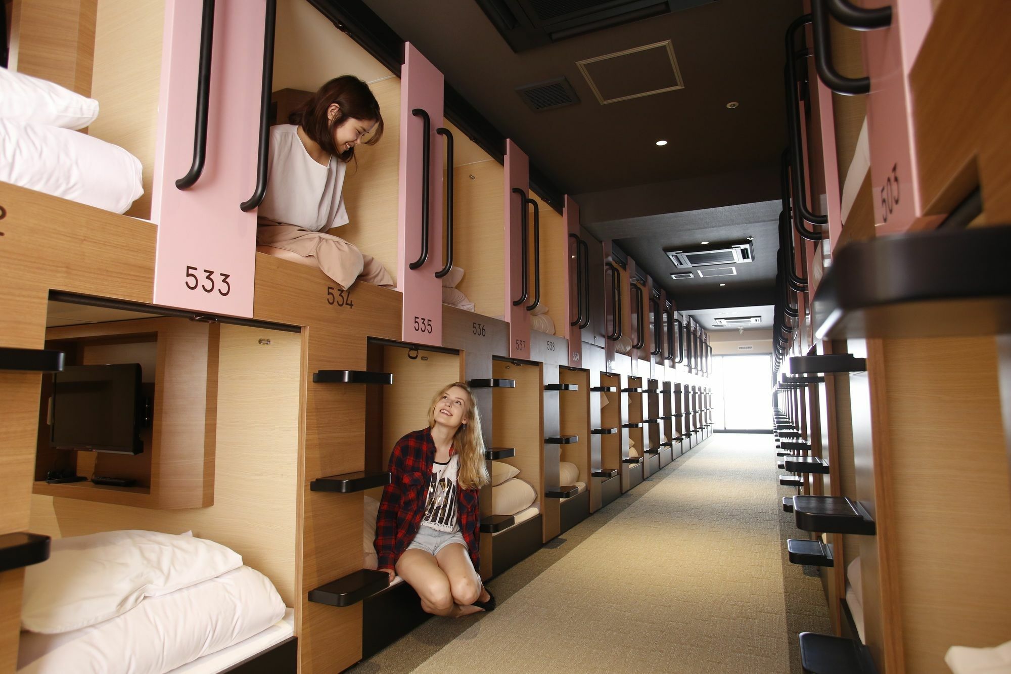 Y'S Cabin Osaka Namba Exterior foto
